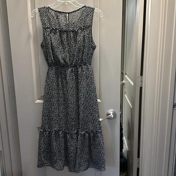 Nicole Miller Size 4 Sleeveless Dress EUC - Picture 3 of 7